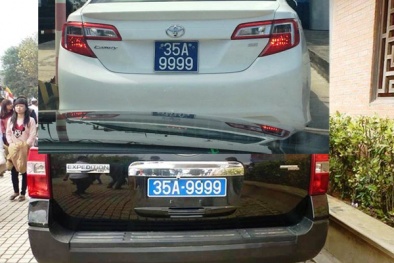 Xôn xao 2 ô tô mang biển xanh tứ quý ở Ninh Bình